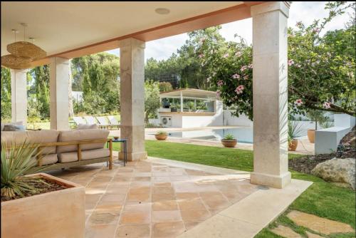 Colorful Villa with pool by OTYNA AM Colorful Villa with pool by OTYNA AM