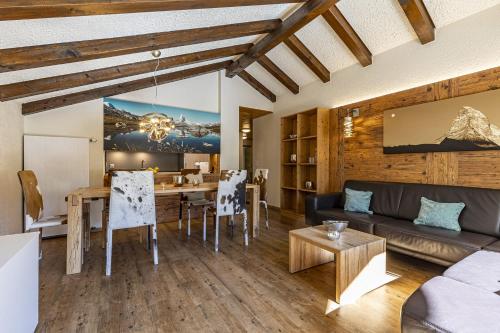 Two-Bedroom Penthouse Apartment Hera image 10