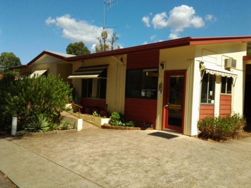 Bejárat, Wagon Wheel Motel & Units in Coonabarabran