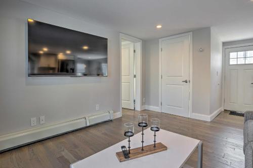 Long Island Home Near Beaches and Golf in Bellmore, USA