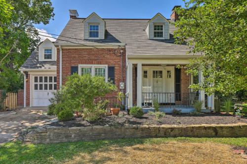 Charming Cincinnati Home Less Than 10 Mi to Downtown! in Blue Ash, USA