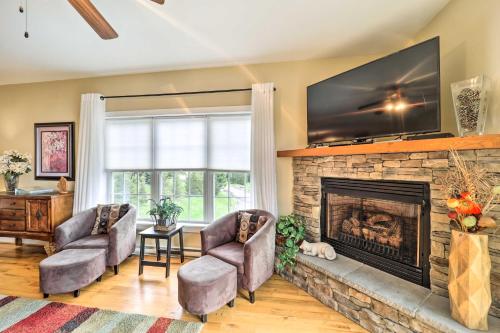 Walkable Condo with Scenic View in Beech Mountain!, Beech Mountain (foto 4)