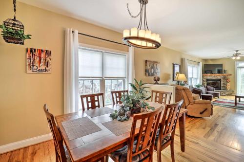 Walkable Condo with Scenic View in Beech Mountain!, Beech Mountain (foto 8)