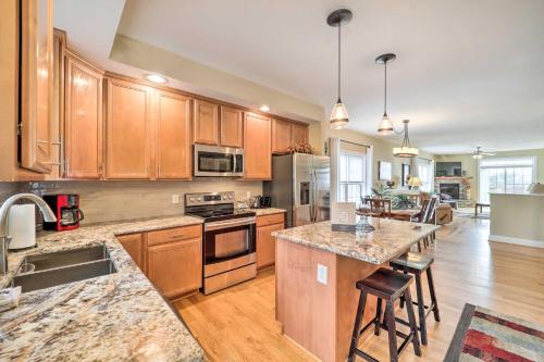 Walkable Condo with Scenic View in Beech Mountain!, Beech Mountain (foto 10)