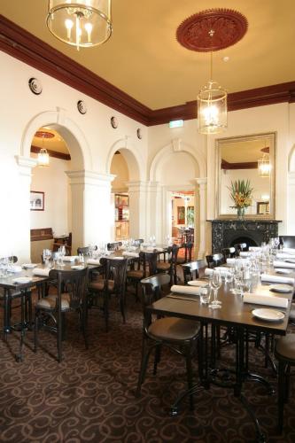 Restaurant, Largs Pier Hotel in Port Adelaide
