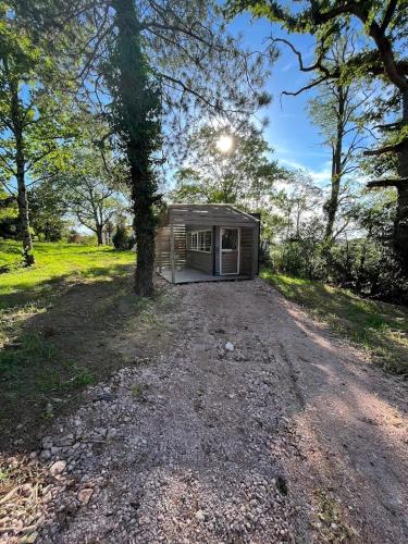 La Cabane Du Champ Du Possible in Uxeau