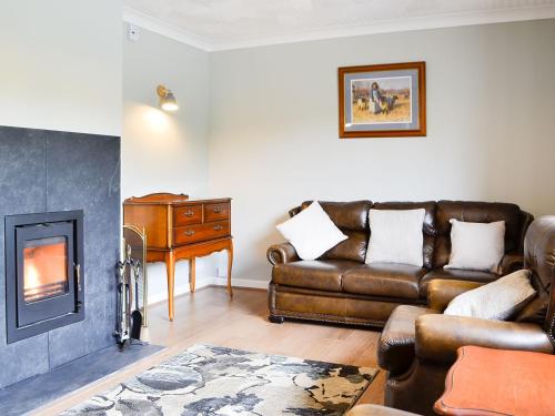 B&B Llanycrwys - Pant Yr Awel - Bed and Breakfast Llanycrwys