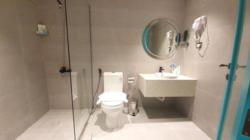 Bathroom, فندق برج الريان AlRayyan Tower in Airport Area