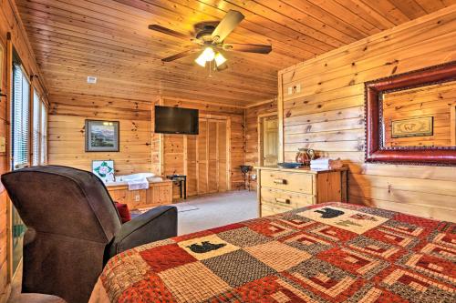 Scenic Sevierville Cabin Hot Tub, Panoramic Views