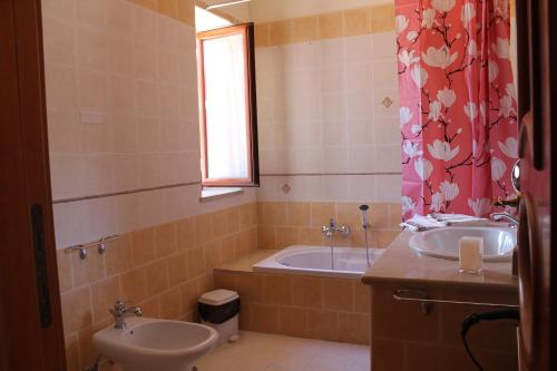 B&B Vesuvio Smiling - image 11