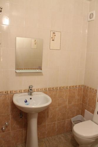 Dobry Kit Guest House - image 8