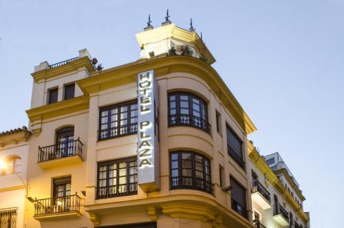 Hotel Plaza - image 2