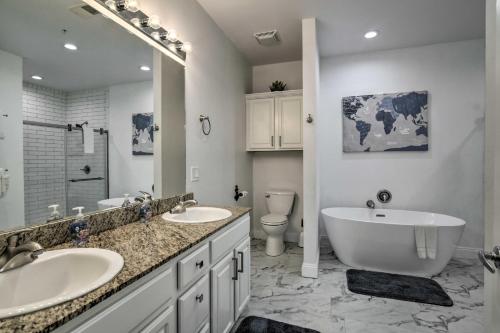 Resort-Style Condo with Lake Views and Patio! - image 28