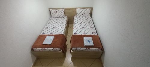 Deluxe Twin Room image 5