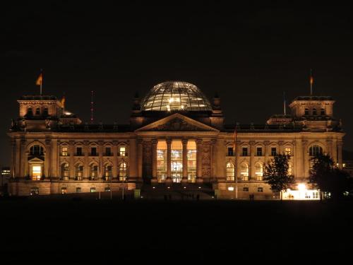 BNB near Brandenburg Gate - Rooms & Apartments - image 10
