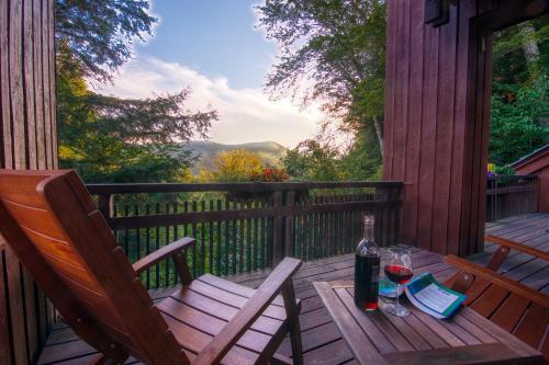 Gnome Home Mountain Ski Chalet w/Sauna Killington in Stockbridge, USA