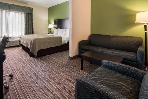 Quality Inn & Suites Granbury