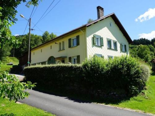 Gîte Ban-sur-Meurthe-Clefcy, 5 pièces, 9 personnes - FR-1-589-6