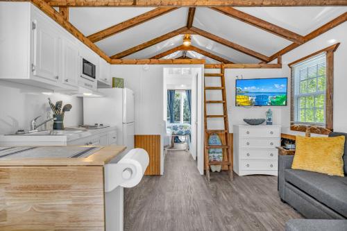 Aqua Lodges at Coconut Cay Rv and Marina in Marathon, USA