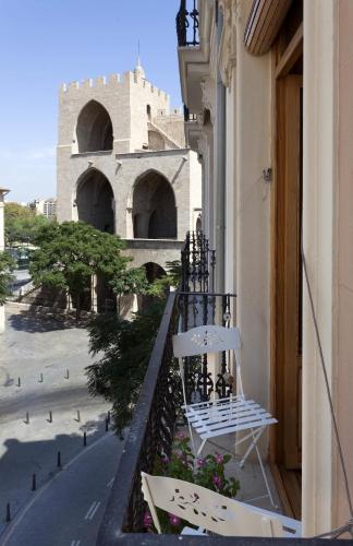 Apartments Torres de Serranos Valencia - image 11