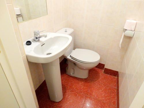 Apartamentos Turísticos La Fonda