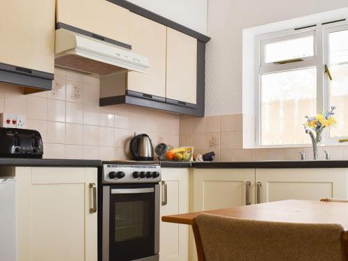 Apartment Two - UK32470 - image 6