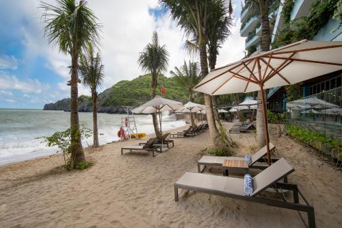 plajă, Flamingo Lan Ha Bay Resort in Insulele Cat Ba