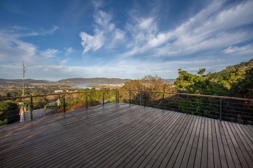 . Top Decks Knysna S/C - Lovely Ocean Views!