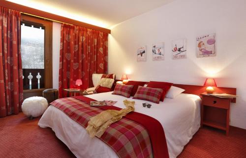 Hôtel du Bourg - image 2