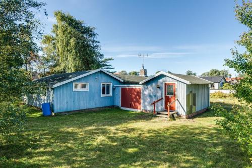 Nice holiday home near Skummelovs strand