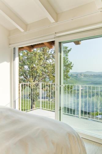 Photo - Palas Cerequio