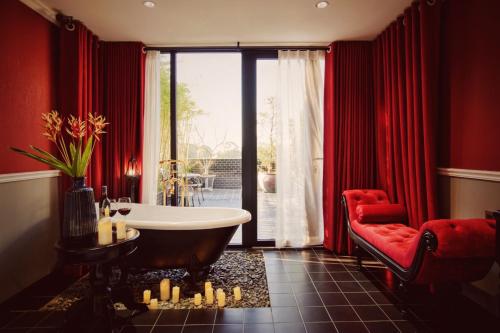 room detail thumbnail 0