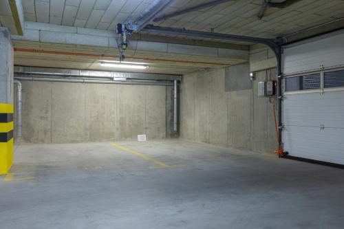 One-Bedroom Apartment image 1