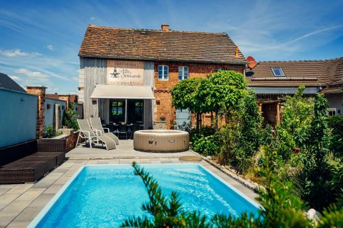 Alte Schmiede mit Sauna, Pool und Whirpool im Außenbereich schönstes Ferienhaus der Lausitz - Elsterheide