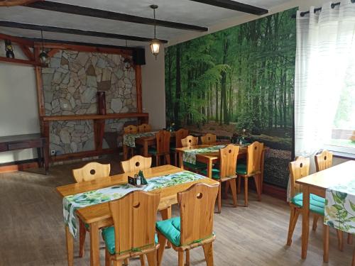 ห้องอาหาร, Oberża KNIEJÓWKA (Oberza KNIEJOWKA) in ซาลอม