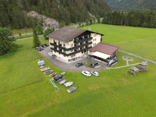 Accommodation in Bach