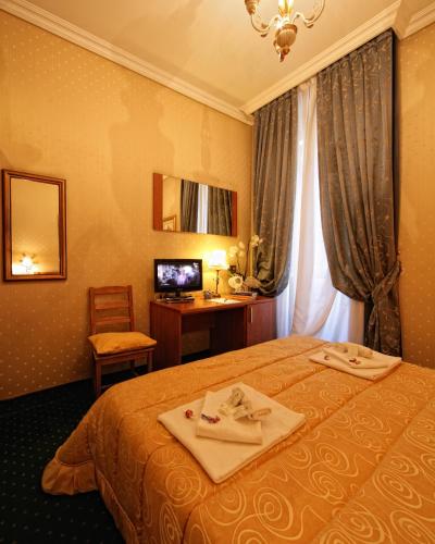 Vatican Holiday Ideally located in the prime touristic area of Vatican, Vatican Holiday promises a relaxing and wonderful visit. The hotel has everything you need for a comfortable stay. Luggage storage, airport tran