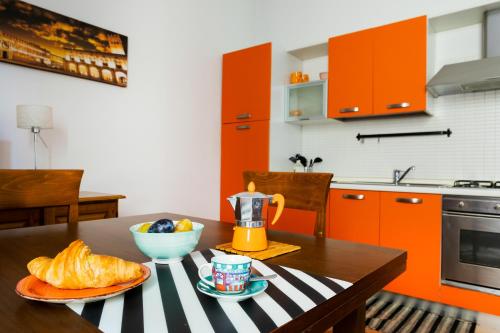 One-Bedroom Apartment image 8