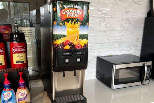 Days Inn & Suites by Wyndham Opelousas in Opelousas, USA