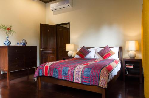 Tradition Deluxe Double Room image 9