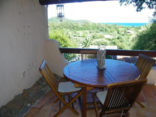 Mini Villa St-Lucie Porto-Vecchio vue mer 5mnplage - Location saisonnière - Zonza