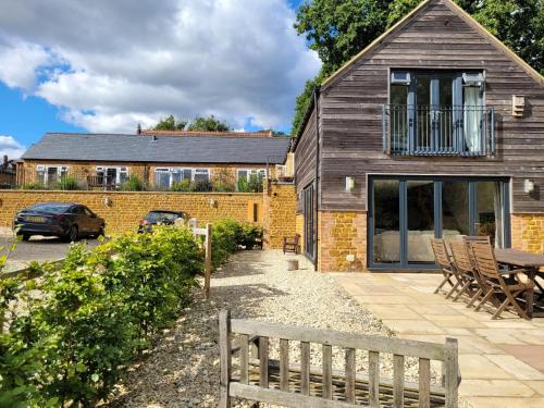 Bay Tree Cottage Accommodation - image 14