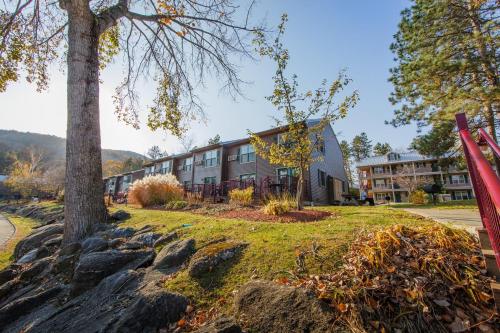 Holiday Inn Club Vacations Oak n Spruce Resort in the Berkshires an IHG Hotel in South Lee, USA