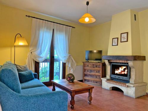 Casas rurales Valle de El Paular Room Type - Apartment with Mountain View