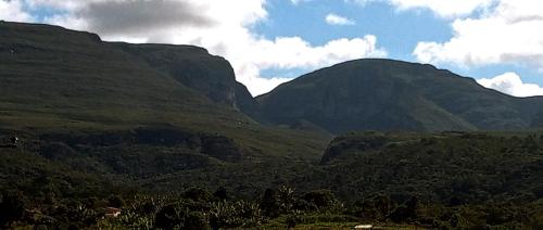 Vila Sincorá - Chalé para 4 pessoas com cozinha a 2 km da portaria da Cachoeira do Buracão