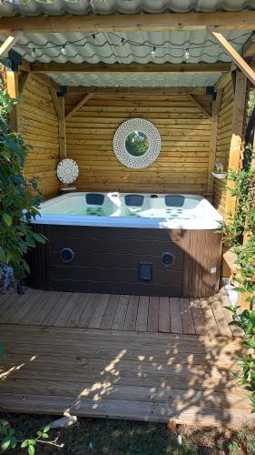 Arche de Lanoë jacuzzi chambre d'hôte Corbarieu