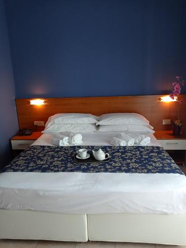 Double Room with Partial Sea View room in Hotel Verona