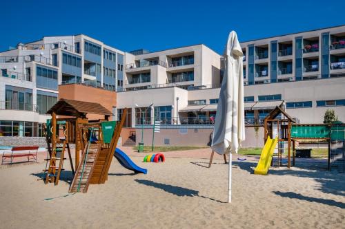 Gunaras Resort Spa Hotel in Dombovar
