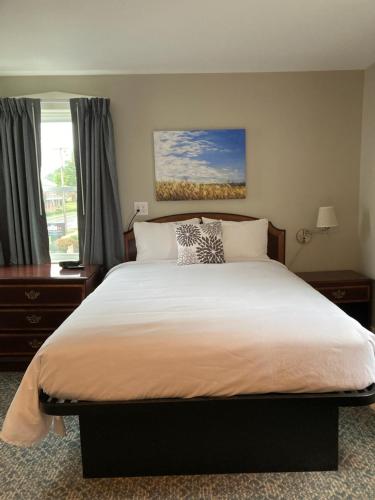 Country Squire Inn and Suites