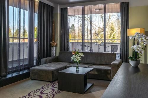 Gunaras Resort Spa Hotel in Dombovar